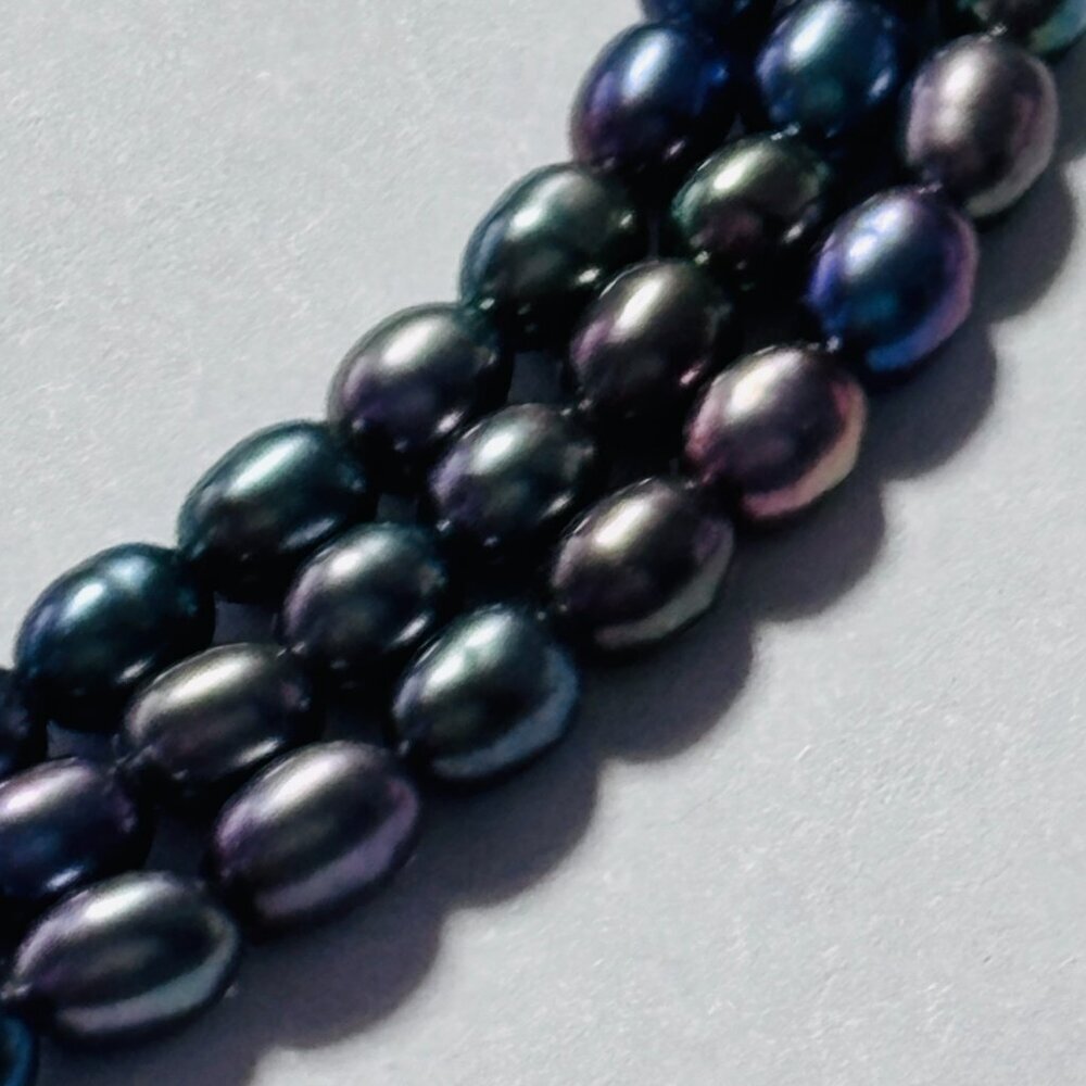 Multi Strand Peacock Pearl Necklace Blue Green Iridescent 18” - Picture 5 of 11